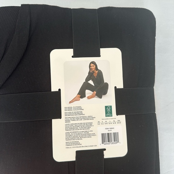 Banana Republic Black Lounge Jumpsuit - Picture 2 of 4